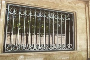 حفاظ پنجره فرفورژه آهنی