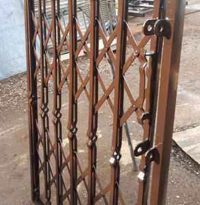 درب آکاردئونی
